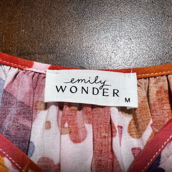 Emily Wonder Abstract Multicolor Long Sleeve Popover Top Size Medium - Picture 8 of 9